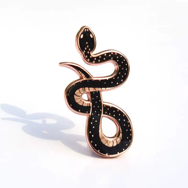 BLACK SNAKE ENAMEL PIN
