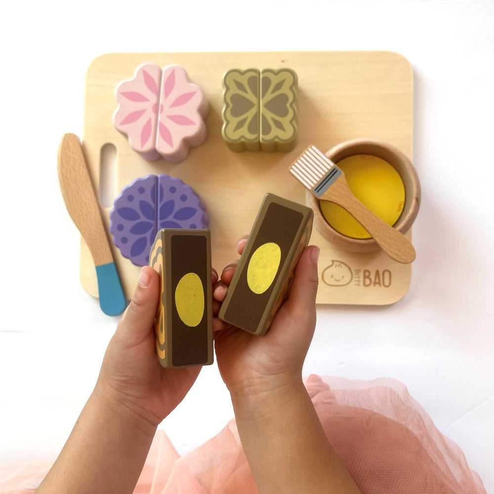 BITTY BAO WOODEN MOONCAKE TOY SET