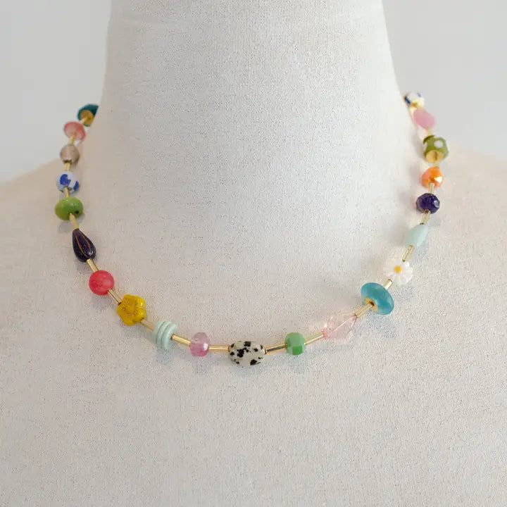 COLORFUL BEADED ECLECTIC NECKLACE