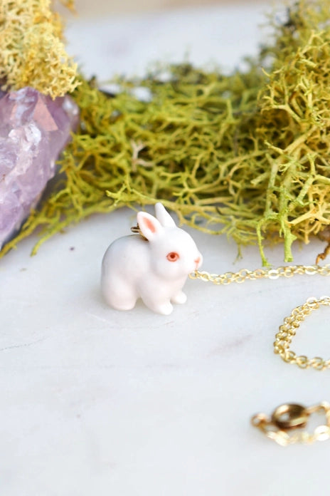TINY BUNNY NECKLACE