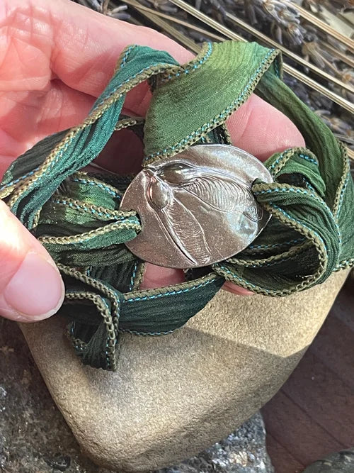 DBL MAPLE SEED SILK WRAP BRACELET