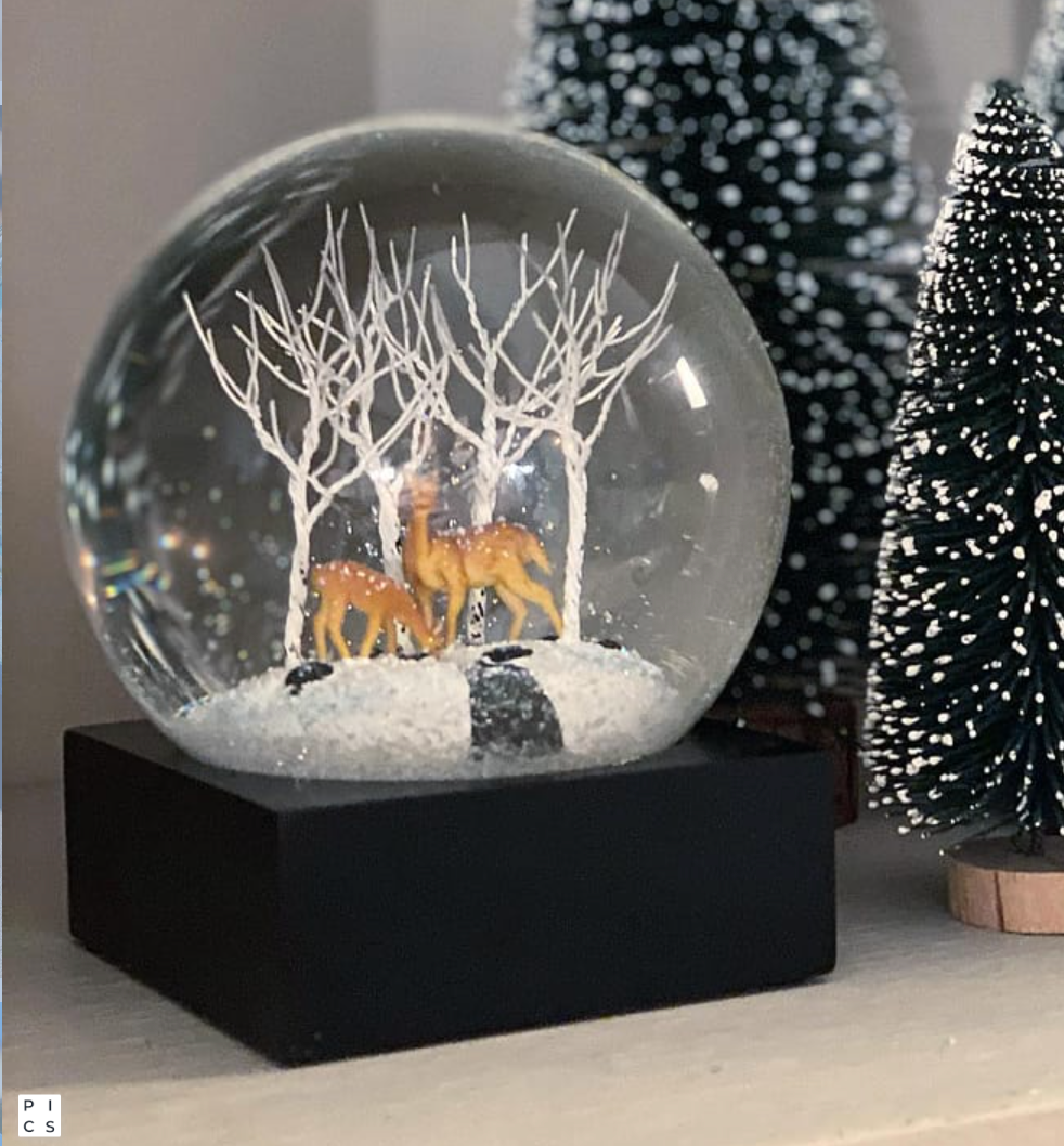 DEER IN THE WOODS SNOW GLOBE