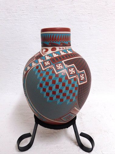 MATA ORTIZ SILVEIRA HANDCRAFTED POT