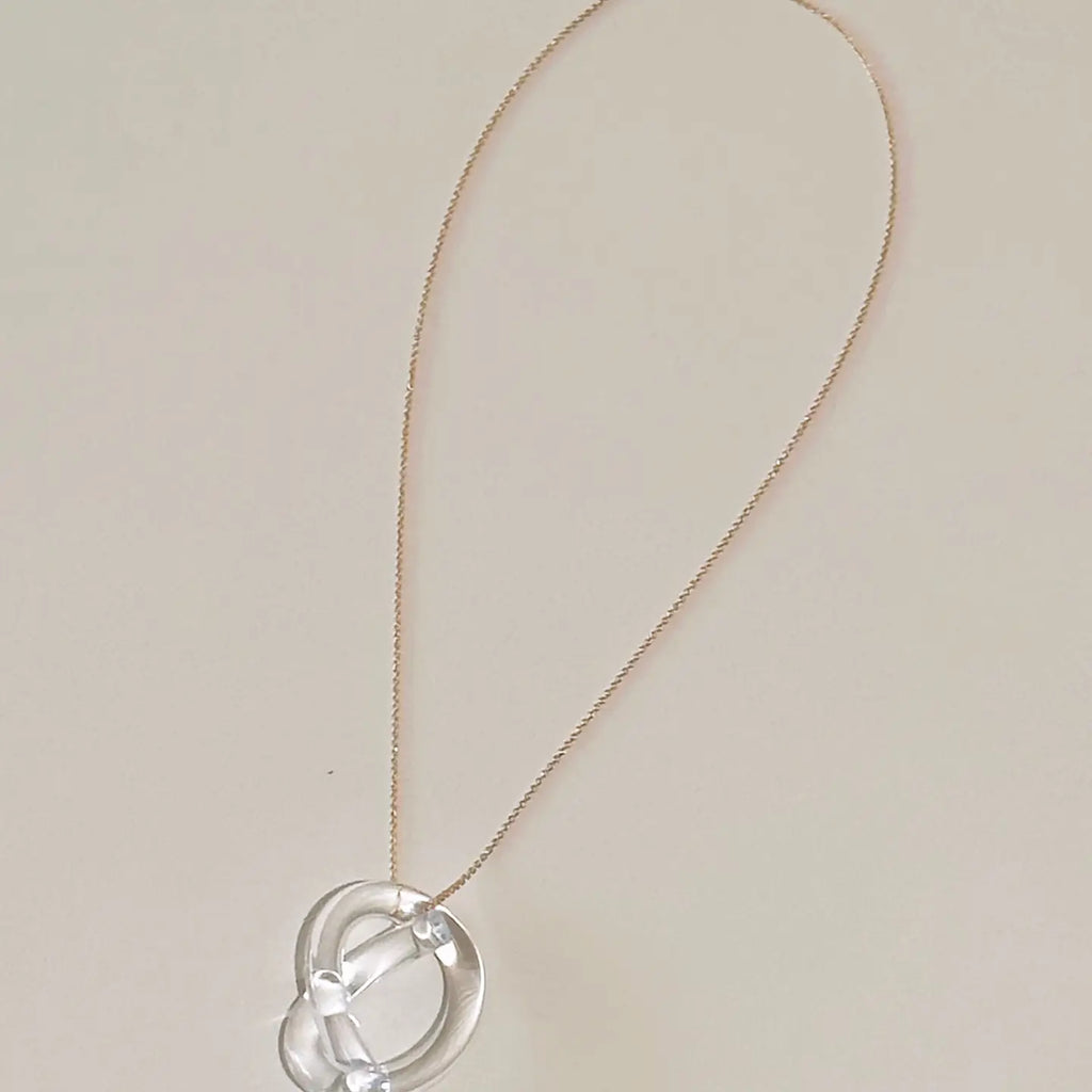 KNOT NECKLACE