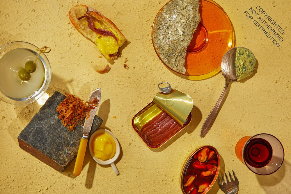 TIN TO TABLE: FANCY, SNACKY RECIPES FOR TIN-THUSIASTS AND A-FISH-IONADOS