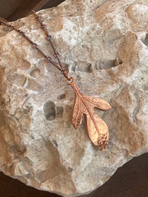SASSAFRASS LEAF PENDANT