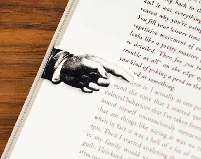 MAGNETIC POINTING BOOKMARK