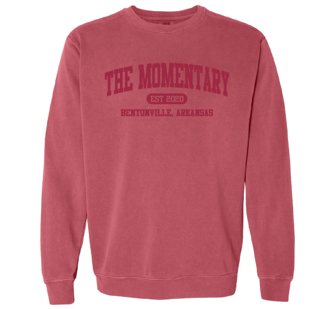 THE MOMENTARY COLLEGIATE CREWNECK