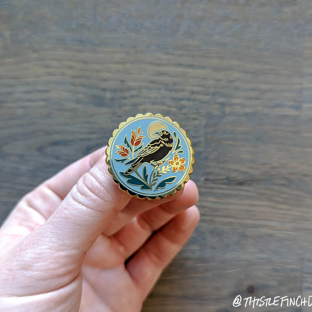 CROW PENNSYLVANIA DUTCH PIN