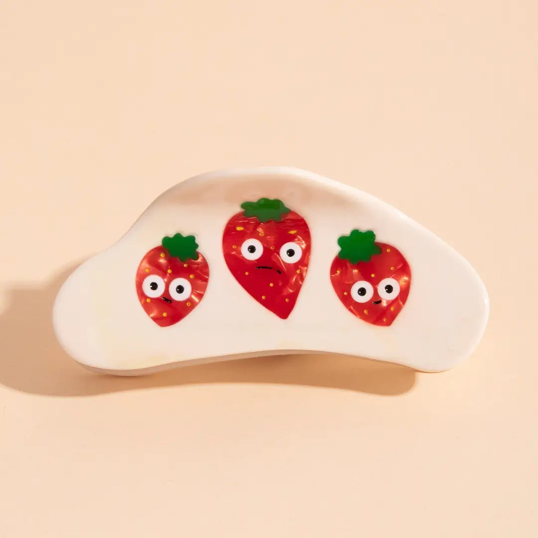 ICHIGO STRAWBERRY HAIR CLAW
