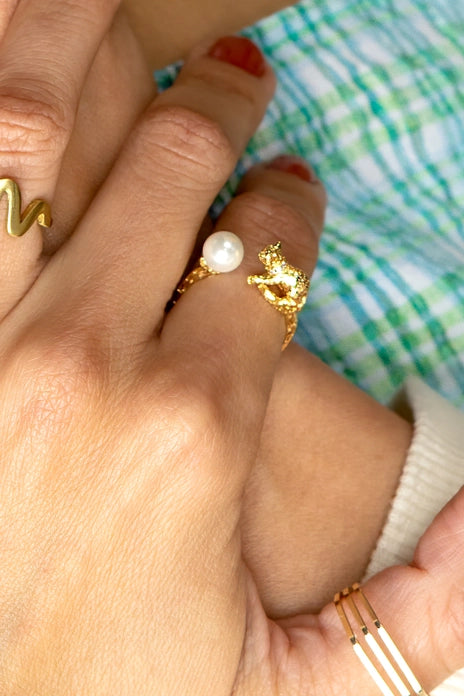 CAT'S CRADLE RING