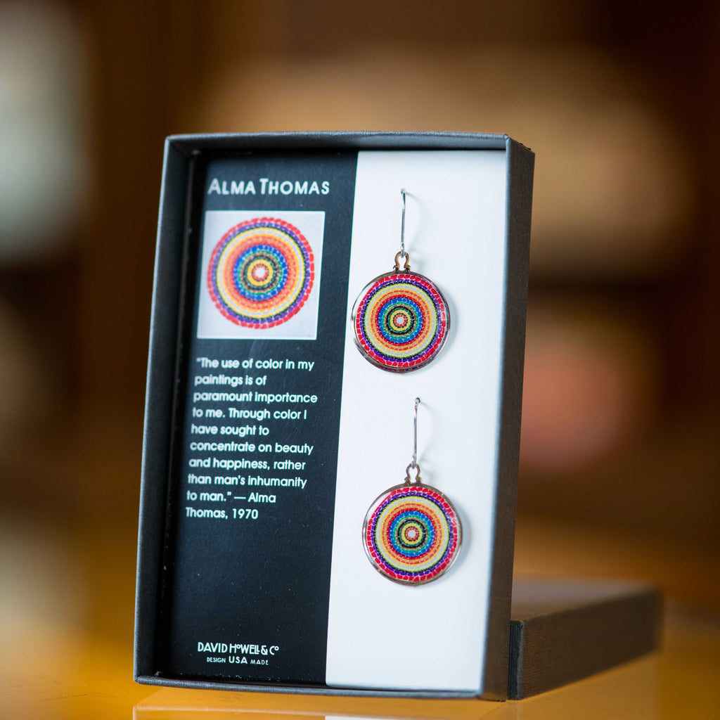 LUNAR RENDEZVOUS―CIRCLE OF FLOWERS EARRINGS